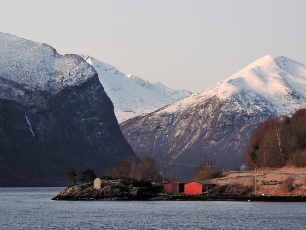 Tindelykke Villa Isfjorden Exterior foto
